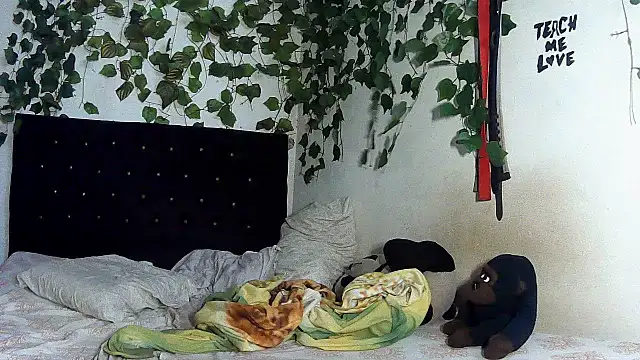 caribbeanlover1 online show from 07/08/26, 12:09