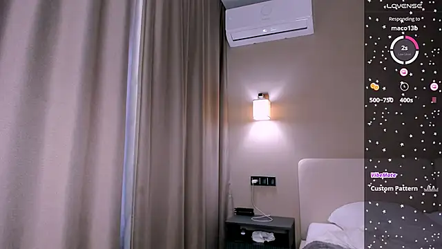 Snapshot of BondGirll chatting on 03/09/25, 11:36 BondGirll online show from 03/09/25, 11:36