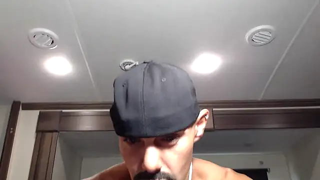 Snapshot of ThickD2C chatting on 01/17/26, 06:55 ThickD2C online show from 01/17/26, 06:55