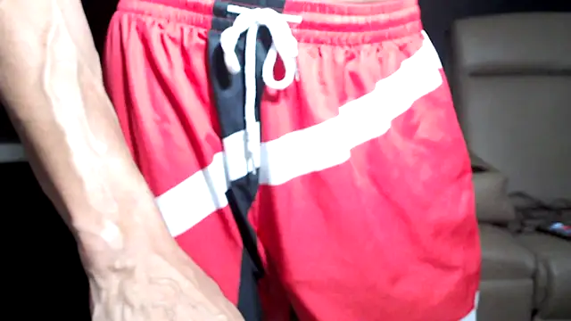 Snapshot of ThickD2C chatting on 02/21/26, 02:45 ThickD2C online show from 02/21/26, 02:45