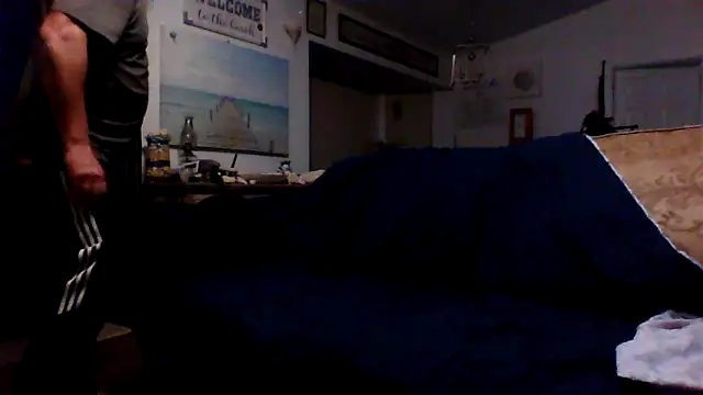 Snapshot of Yankeedave420 chatting on 01/04/25, 09:54 Yankeedave420 online show from 01/04/25, 09:54