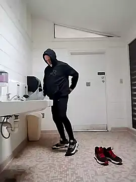 Snapshot of Yankeedave420 chatting on 01/22/25, 03:51 Yankeedave420 online show from 01/22/25, 03:51