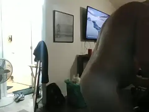 Snapshot of Yankeedave420 chatting on 02/15/25, 08:11 Yankeedave420 online show from 02/15/25, 08:11