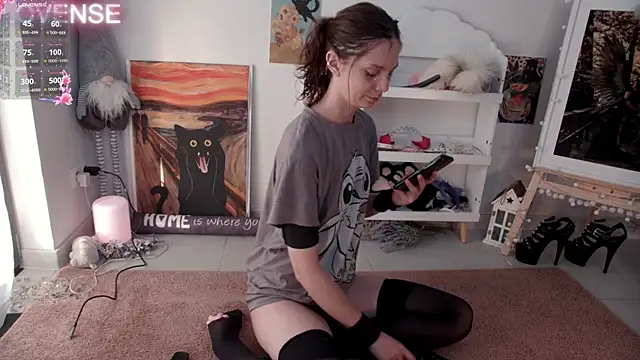 Snapshot of Careful_i_bite chatting on 01/18/25, 07:28 Careful i bite online show from 01/18/25, 07:28