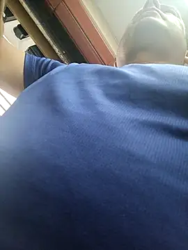 chicoguapo8 online show from 01/13/26, 07:41