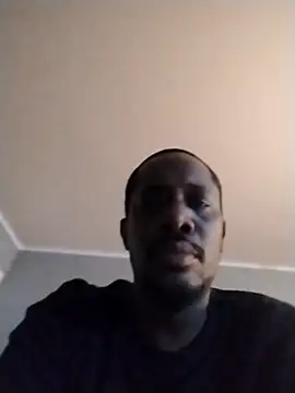 Snapshot of Makeyoucumallover chatting on 11/18/25, 08:19 Makeyoucumallover online show from 11/18/25, 08:19