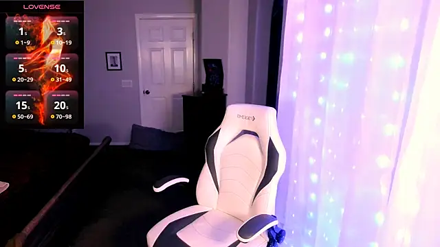 britteebee online show from 10/06/25, 10:23