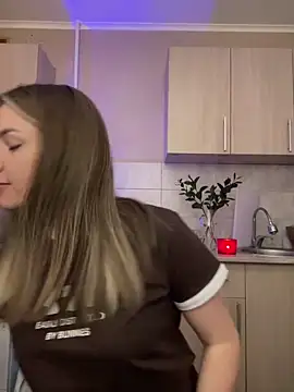 Snapshot of NastyushaaLove chatting on 03/22/25, 04:15 NastyushaaLove online show from 03/22/25, 04:15