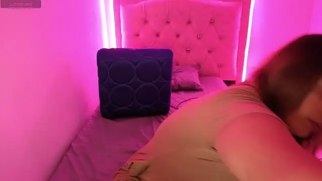 Snapshot of Nazlyy30 chatting on 09/12/25, 04:56 Nazlyy30 online show from 09/12/25, 04:56