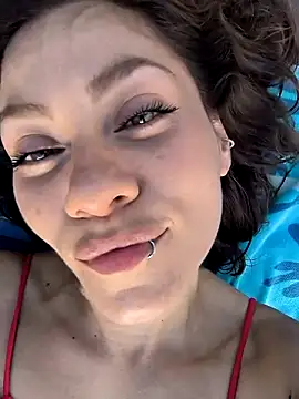 Snapshot of SamyJones9 chatting on 12/14/25, 09:08 SamyJones9 online show from 12/14/25, 09:08