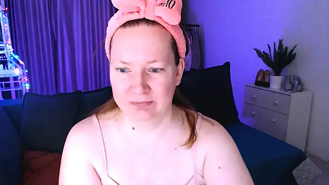 GoddessLara online show from 01/18/25, 01:19