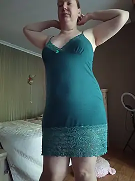 Snapshot of GoddessLara chatting on 06/10/26, 11:24 GoddessLara online show from 06/10/26, 11:24