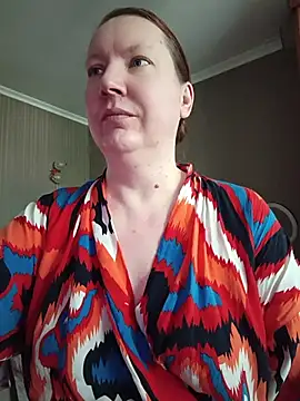 Snapshot of GoddessLara chatting on 06/11/26, 01:05 GoddessLara online show from 06/11/26, 01:05