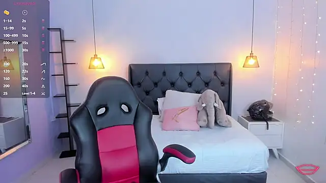 AMELIELEONE online show from 01/21/25, 11:35