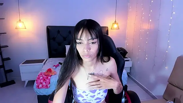 AMELIELEONE online show from 02/17/25, 01:10