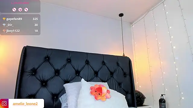 AMELIELEONE online show from 02/17/25, 04:26