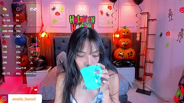 AMELIELEONE online show from 10/16/25, 01:12