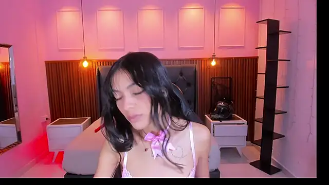 AMELIELEONE online show from 11/25/25, 12:27