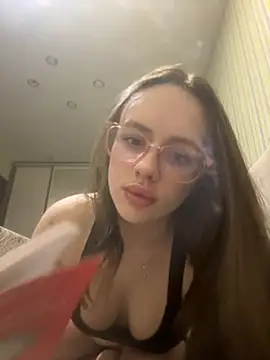 Lisaaan online show from 01/11/26, 08:25