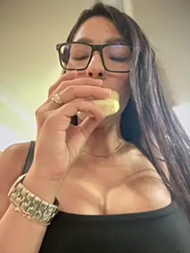 DulceLenns online show from 02/21/25, 09:54