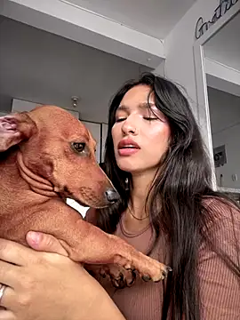 DulceLenns online show from 09/16/25, 06:20