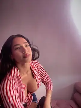 DulceLenns online show from 11/08/25, 06:18