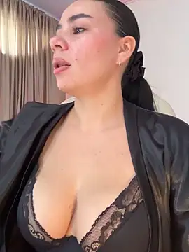 MeganDupont online show from 12/01/25, 02:00