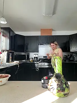 ScarletCallings420 online show from 04/01/26, 12:55