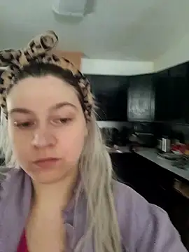 ScarletCallings420 online show from 04/03/26, 04:16