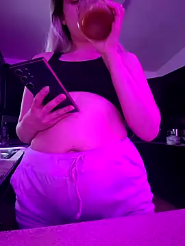 ScarletCallings420 online show from 04/05/26, 04:31