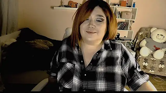 Snapshot of Vi-Vixen chatting on 12/17/24, 07:04 Vi-Vixen online show from 12/17/24, 07:04