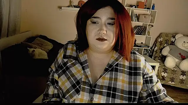 Snapshot of Vi-Vixen chatting on 12/23/24, 04:17 Vi-Vixen online show from 12/23/24, 04:17