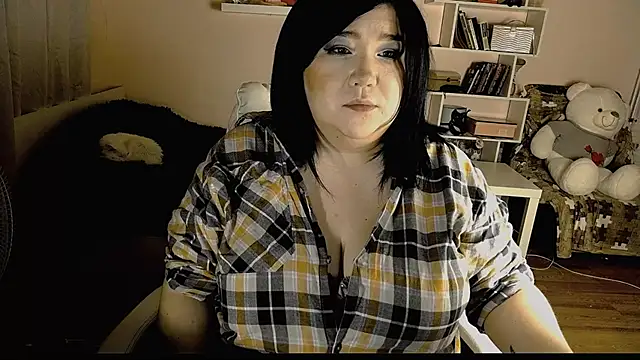 Snapshot of Vi-Vixen chatting on 02/12/25, 01:52 Vi-Vixen online show from 02/12/25, 01:52