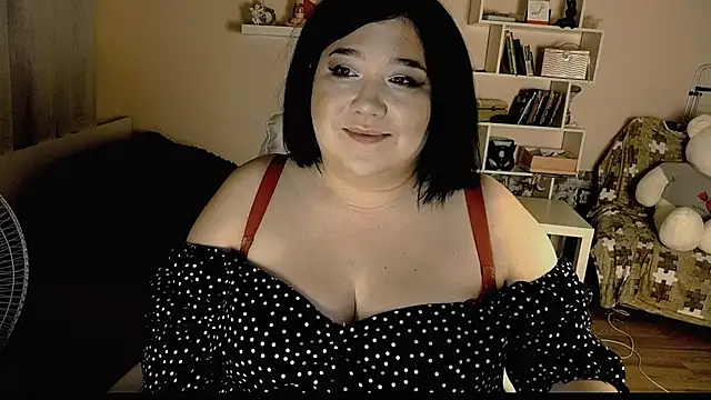 Snapshot of Vi-Vixen chatting on 03/04/25, 12:29 Vi-Vixen online show from 03/04/25, 12:29