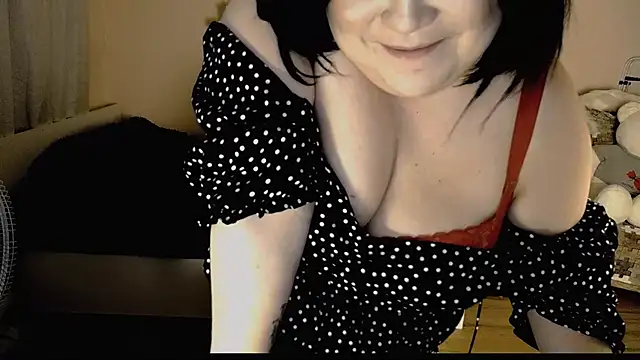 Snapshot of Vi-Vixen chatting on 03/04/25, 06:37 Vi-Vixen online show from 03/04/25, 06:37