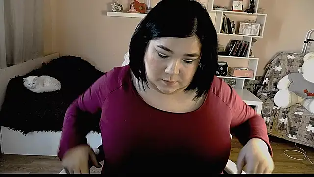 Snapshot of Vi-Vixen chatting on 03/09/25, 08:07 Vi-Vixen online show from 03/09/25, 08:07