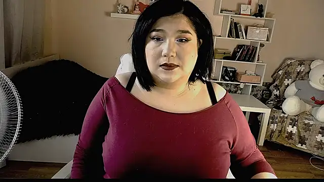 Snapshot of Vi-Vixen chatting on 03/16/25, 10:44 Vi-Vixen online show from 03/16/25, 10:44