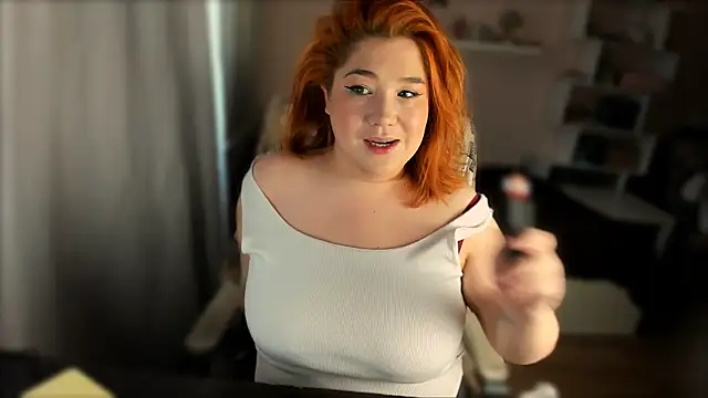 Snapshot of Vi-Vixen chatting on 02/04/26, 11:38 Vi-Vixen online show from 02/04/26, 11:38