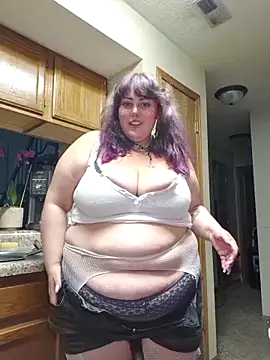 Snapshot of Cutegothcrybabyx chatting on 09/15/25, 10:54 Cutegothcrybabyx online show from 09/15/25, 10:54