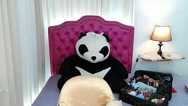 DreamLADYBOY online show from 04/25/26, 10:29