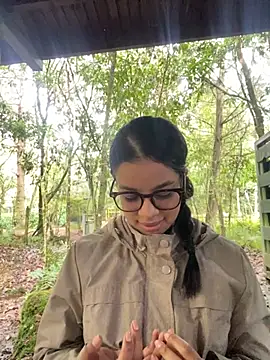 trianawhite online show from 02/03/26, 03:50