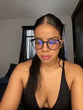 trianawhite online show from 03/05/26, 03:08