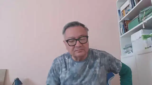 YOU6me online show from 05/18/26, 07:47