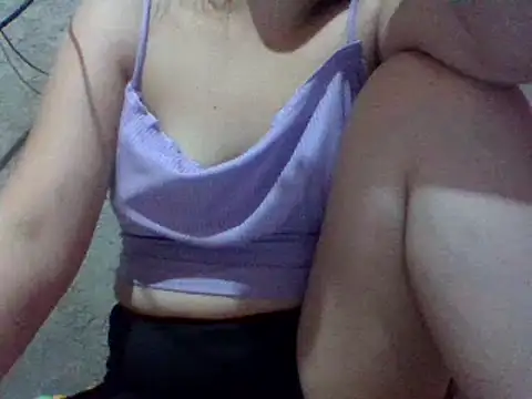 Snapshot of Beatrice143 chatting on 03/08/25, 09:50 Beatrice143 online show from 03/08/25, 09:50