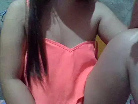 Snapshot of Beatrice143 chatting on 03/19/25, 08:23 Beatrice143 online show from 03/19/25, 08:23