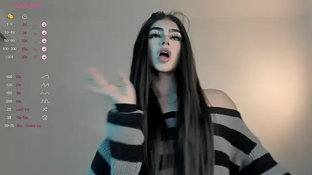 Snapshot of sweetest_bella chatting on 01/08/25, 09:23 sweetest bella online show from 01/08/25, 09:23