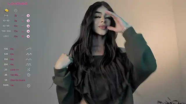 Snapshot of sweetest_bella chatting on 02/13/25, 08:55 sweetest bella online show from 02/13/25, 08:55