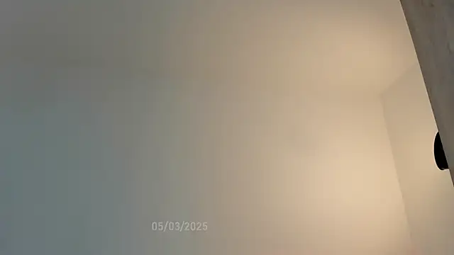 Snapshot of sweetest_bella chatting on 03/05/25, 09:59 sweetest bella online show from 03/05/25, 09:59