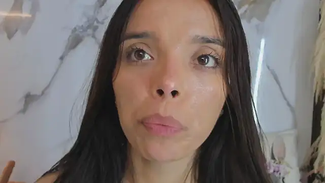 hannahill69 online show from 03/05/25, 10:22