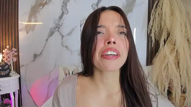 hannahill69 online show from 10/11/25, 04:44